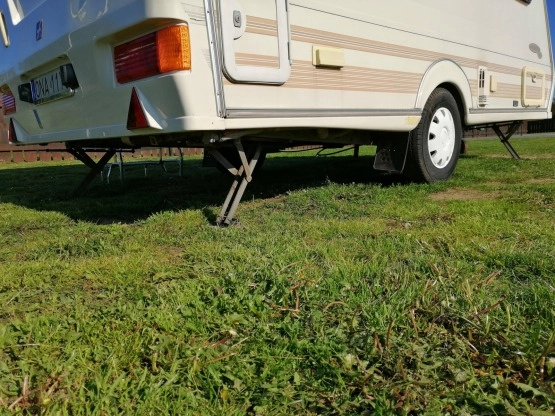                         Przyczepa Fleetwood Colchester w  super stanie z bogatym wyposażeniem - zdjęcie 15
                        