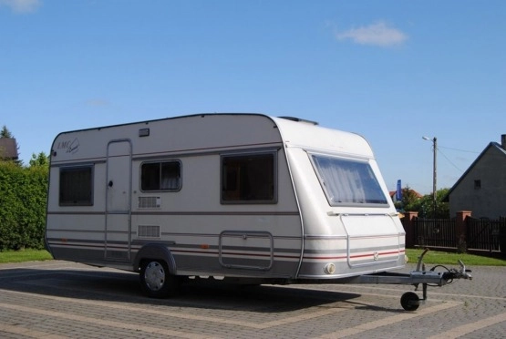                         LMC Zarejestrowana! Zadbana! Ogrzewanie! WC! Prysznic! Przedsionek! - zdjęcie 1
                        