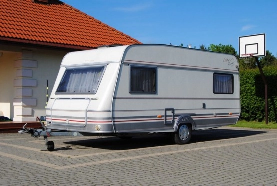                         LMC Zarejestrowana! Zadbana! Ogrzewanie! WC! Prysznic! Przedsionek! - zdjęcie 2
                        