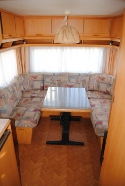                         LMC Zarejestrowana! Zadbana! Ogrzewanie! WC! Prysznic! Przedsionek! - zdjęcie 3
                        