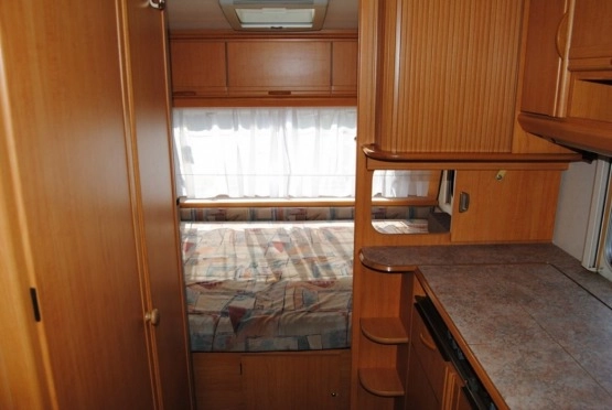                         LMC Zarejestrowana! Zadbana! Ogrzewanie! WC! Prysznic! Przedsionek! - zdjęcie 5
                        