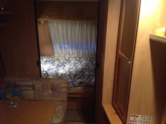                         Przyczepa Burstner 400 TS Ventana Mover Truma z pilotem DMC 990 - zdjęcie 6
                        