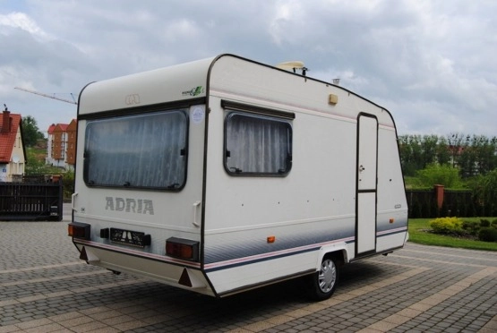                         ADRIA stacjonarna na działkę, camping. Zadbana! Przedsionek! Ogrzewanie - zdjęcie 4
                        
