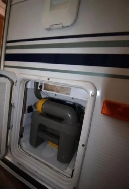                         Przyczepa Compass 514 z 2005 roku - zdjęcie 11
                        