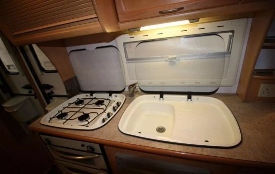                         Przyczepa Compass 514 z 2005 roku - zdjęcie 20
                        