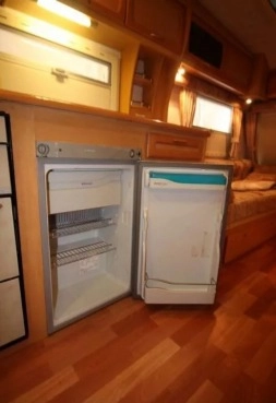                         Przyczepa Compass 514 z 2005 roku - zdjęcie 22
                        