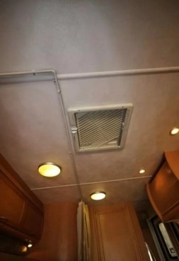                         Przyczepa Compass 514 z 2005 roku - zdjęcie 3
                        