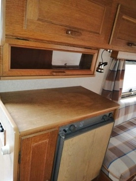                         Przyczepa kempingowa Celeste z 1991 roku - zdjęcie 6
                        