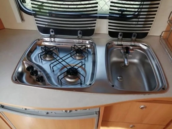                         Przyczepa kempingowa Caravelair AMBIANCE STYLE 400 mover przedsionek - zdjęcie 4
                        