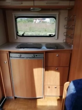                         Przyczepa kempingowa Caravelair AMBIANCE STYLE 400 mover przedsionek - zdjęcie 6
                        