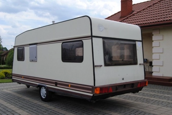                         BURSTNER LUX 4-osobowa z prysznicem. Ogrzewanie! Idealna na działkę! - zdjęcie 4
                        