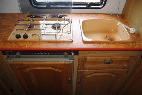                         BURSTNER kompletna, mobilna, idealna na działkę, budowę. ZAREJESTROWANA - zdjęcie 7
                        