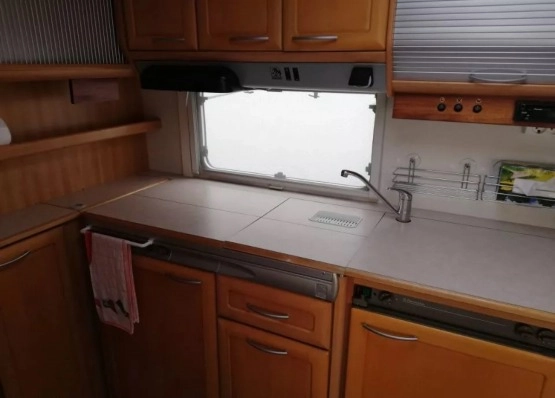                         KNAUS Azur 500 z 1999 roku - zdjęcie 10
                        