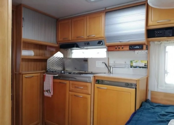                         KNAUS Azur 500 z 1999 roku - zdjęcie 13
                        