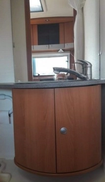                         Dethleffs Camper z 2008 roku - zdjęcie 13
                        