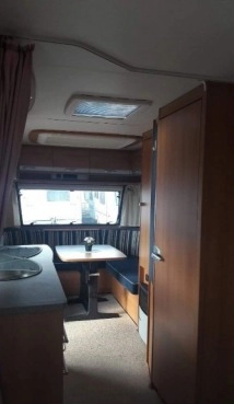                         Dethleffs Camper z 2008 roku - zdjęcie 19
                        