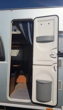                         Dethleffs Camper z 2008 roku - zdjęcie 5
                        