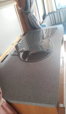                         Dethleffs Camper z 2008 roku - zdjęcie 6
                        