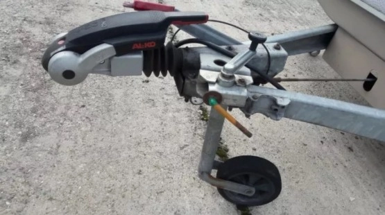                         Przyczepa kempingowa Dethleffs RM2A + przedsionek - zdjęcie 2
                        