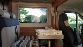                         Weinsberg 550 MG krótka kompaktowa alkowa - zdjęcie 7
                        