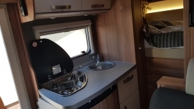                         Weinsberg 550 MG krótka kompaktowa alkowa - zdjęcie 6
                        