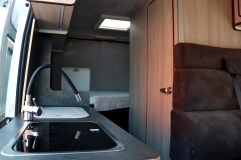                         DUCATO KAMPER 2.3 1350KM NOWY - zdjęcie 1
                        