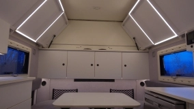                         Przyczepa kempingowa off road z podnoszonym dachem - zdjęcie 8
                        