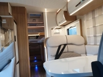                         Wynajem kampera - zdjęcie 1
                        