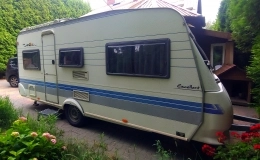                         Hobby 495 6-osobowa, łóżko piętrowe, DMC tylko 1300, 2001 rok - zdjęcie 16
                        