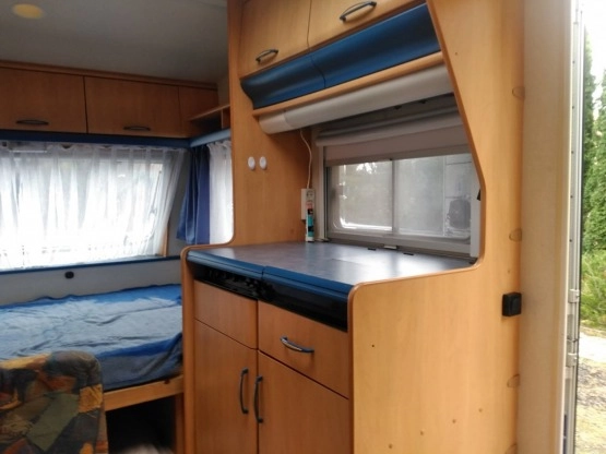                         Hobby De Luxe 400 - zdjęcie 10
                        