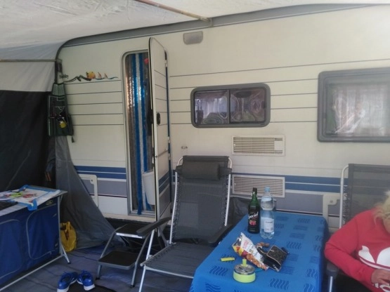                         Hobby De Luxe 400 - zdjęcie 18
                        