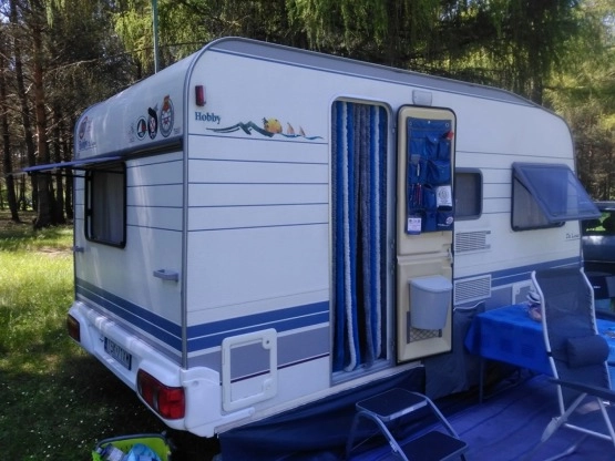                         Hobby De Luxe 400 - zdjęcie 1
                        