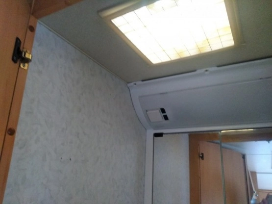                         Hobby De Luxe 400 - zdjęcie 27
                        