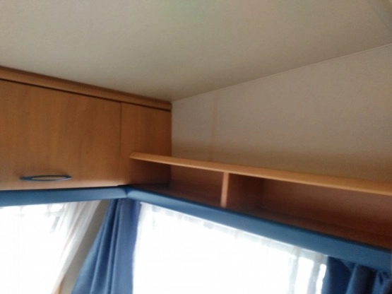                         Hobby De Luxe 400 - zdjęcie 36
                        