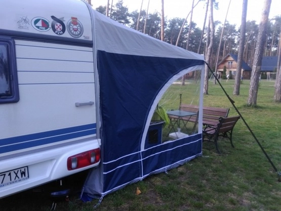                         Hobby De Luxe 400 - zdjęcie 39
                        