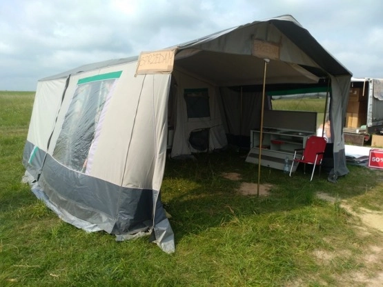                         Sprzedam przyczepę namiotową kempingową, stan bdb - zdjęcie 1
                        