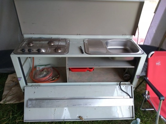                         Sprzedam przyczepę namiotową kempingową, stan bdb - zdjęcie 7
                        