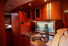                         Kamper fiat ducato 28JTD 102tyś 2006r - zdjęcie 8
                        