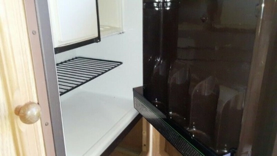                         Przyczepa kempingowa stacjonarna - Wilk Safari ok. 1990 + PRZEDSIONEK - zdjęcie 10
                        