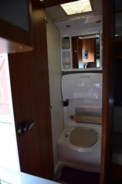                         Przyczepa Hobby rok 2015 jeszcze na gwarancji !!! - zdjęcie 11
                        