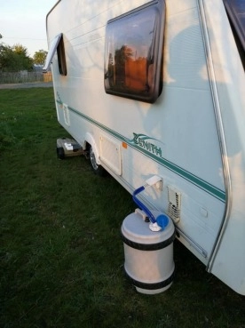                         Przyczepa kempingowa Lunar Zenith - zdjęcie 15
                        