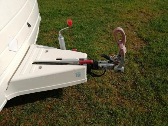                         Przyczepa kempingowa Lunar Zenith - zdjęcie 7
                        