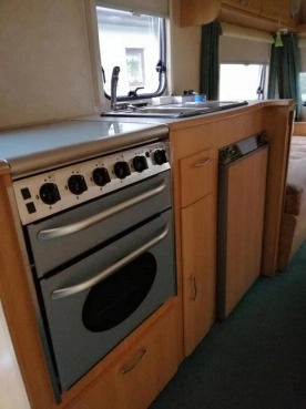                         Przyczepa kempingowa Lunar Zenith - zdjęcie 9
                        