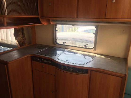                         DETHLEFFS BEDUIN 2004 z klimatyzacją - zdjęcie 6
                        