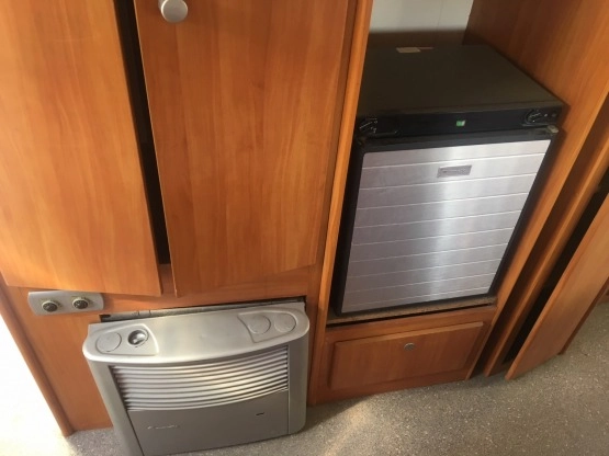                         DETHLEFFS BEDUIN 2004 z klimatyzacją - zdjęcie 7
                        