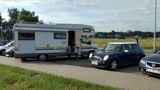                         Kamper Fiat Ducato Fendt 2,5 td, solary - zdjęcie 2
                        