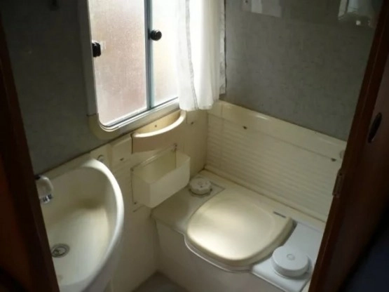                         Sprzedam Kampera Citroen C25 - zdjęcie 8
                        