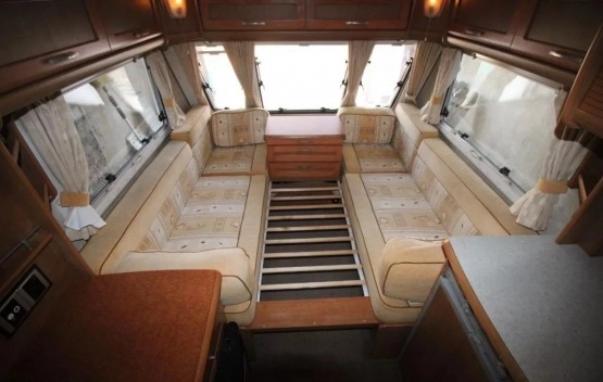                         Przyczepa Bessacarr z 2005 roku - zdjęcie 20
                        