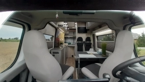                         Kamper Peugeot Boxer - zdjęcie 14
                        