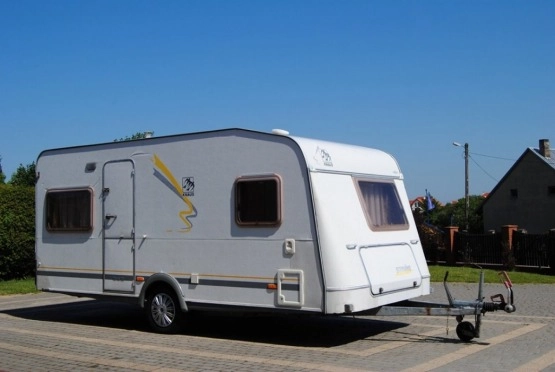                         KNAUS 2001 ROK STACJONARNA! Ładne wnętrze! Prysznic! WC! Transport! - zdjęcie 1
                        